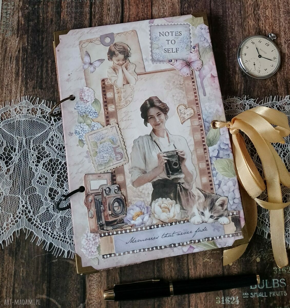Notes/pamiętnik Nostalgia A5 z aparatem fotograficznym