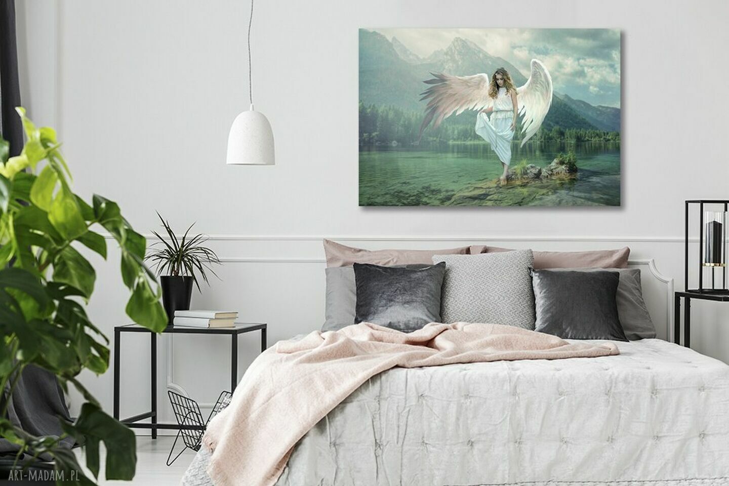 Obraz anioł w górach nad jeziorem 120x80 cm