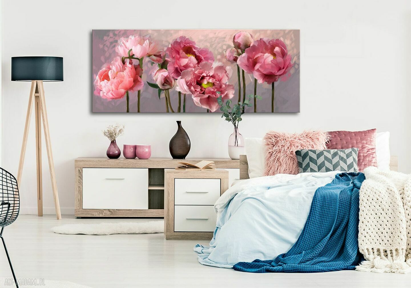 Obraz do salonu z różowymi piwoniami na płótnie 147x60 cm
