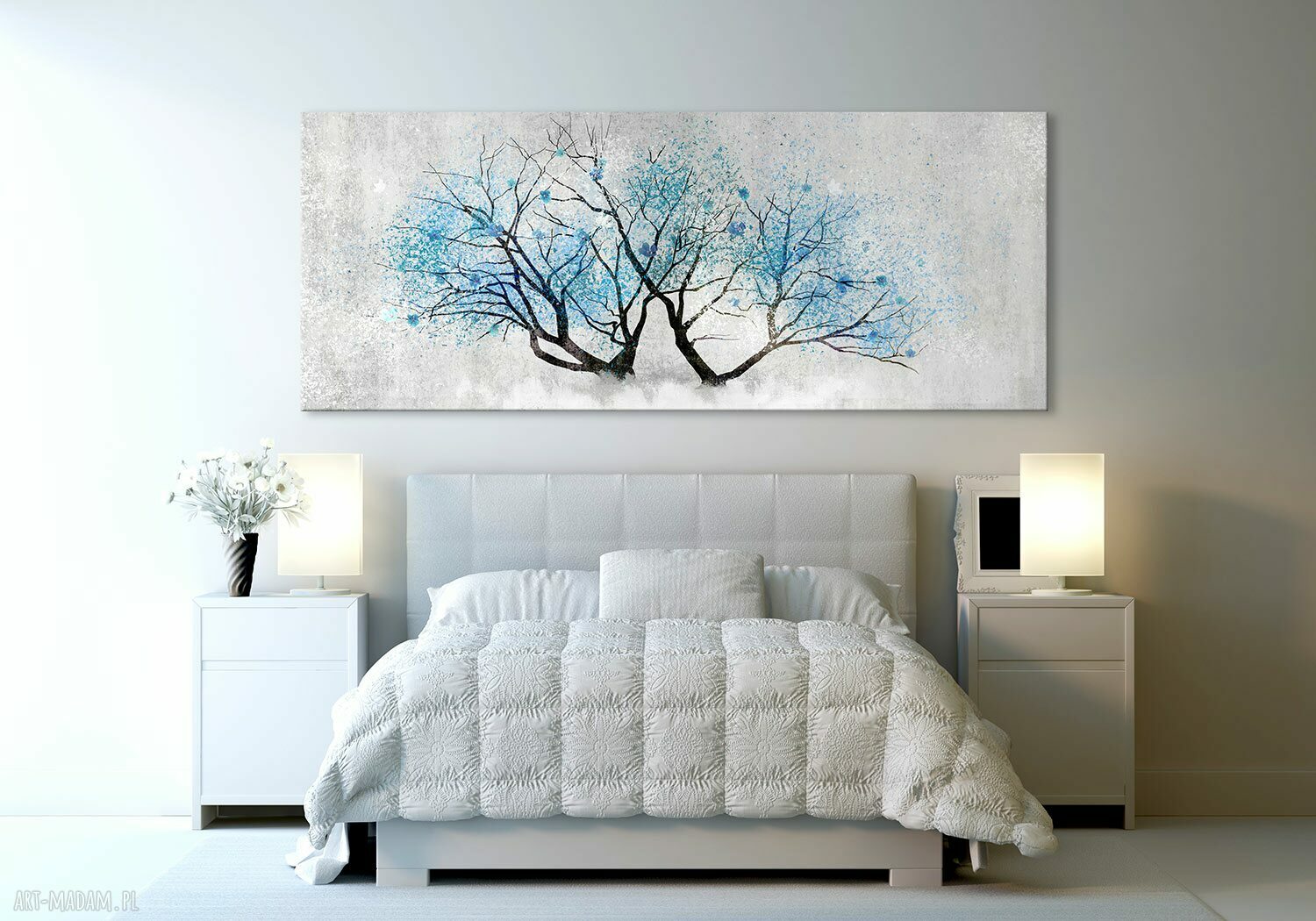 Obraz drukowany na płótnie z kwitnącym drzewem 147x60 cm - niebieskie kwiaty