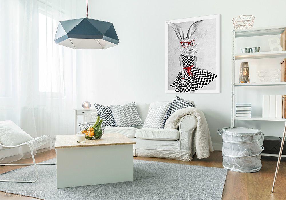 Obraz na płótnie 60x80 cm „Pani Zając” - gotowy do powieszenia