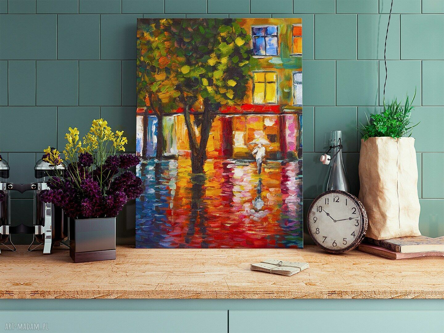 Kolorowy obraz na płótnie 50x70 cm w pionie - odbicie postaci i latarnia