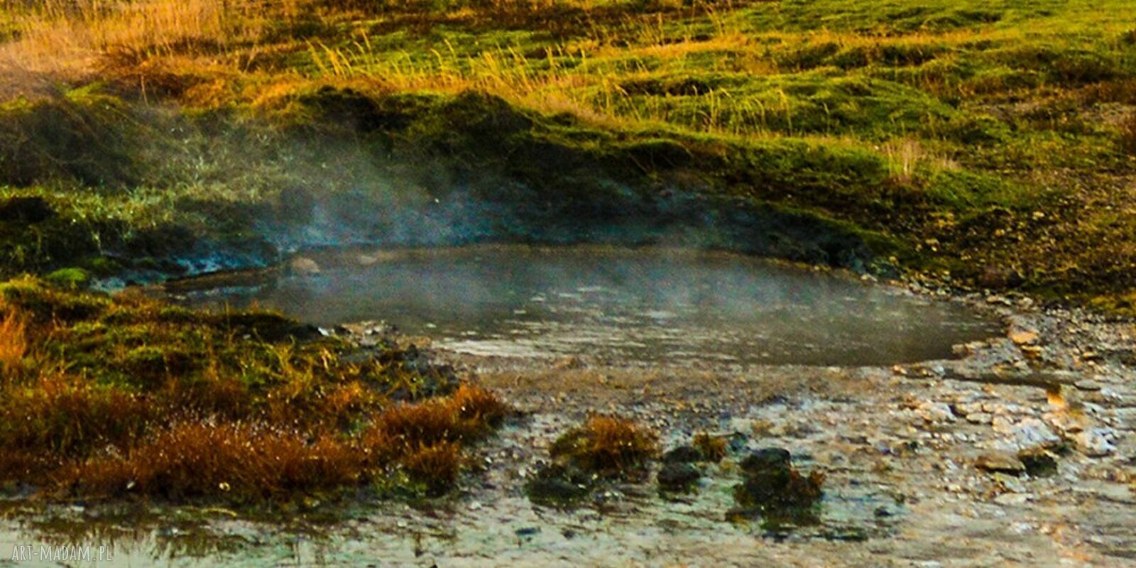 Islandia na płótnie - obraz z gejzerem i górami 120x80 cm