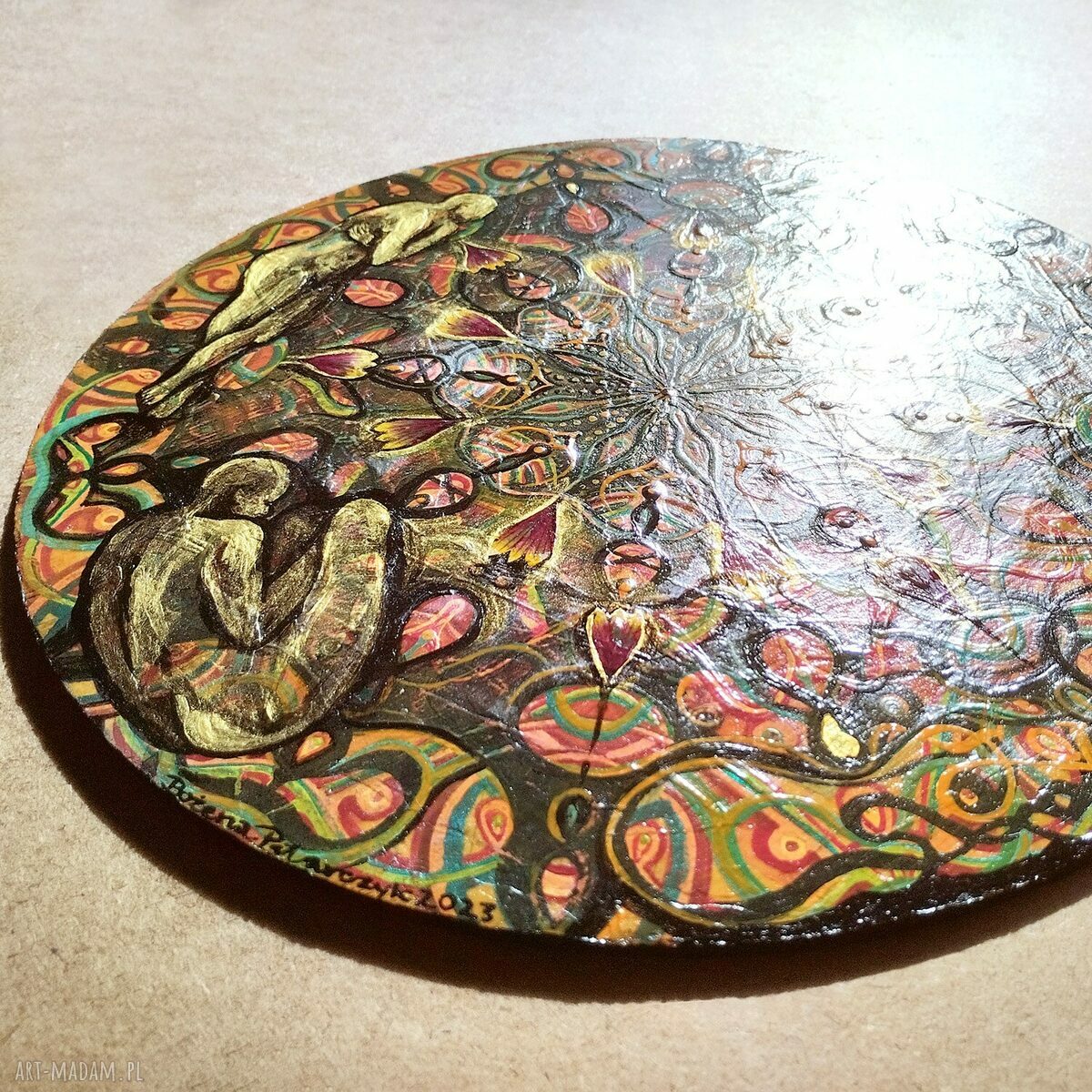 Mandala „Zielnik Kobiet Gailardia” - obraz ręcznie malowany 30 cm (akryl i płatki)