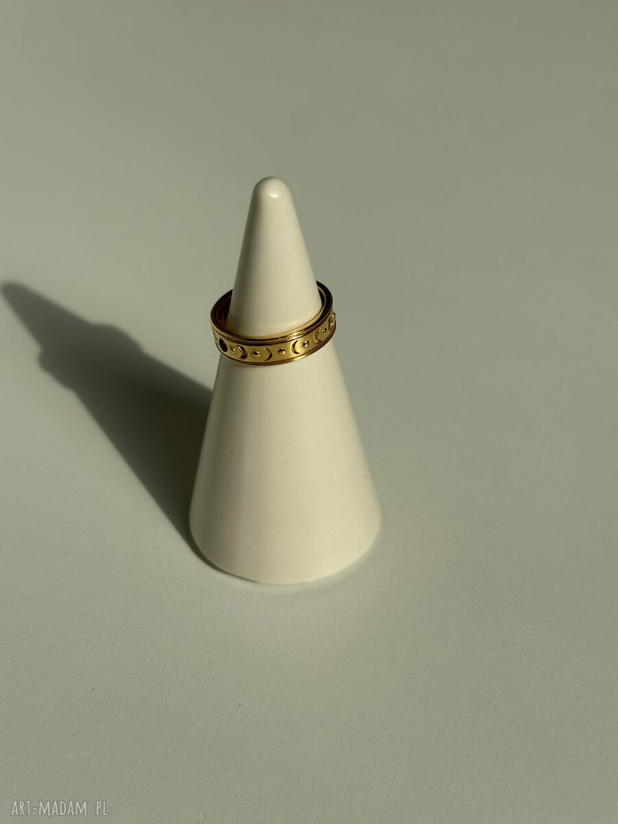 obrączki: Obrotowa obrączka z fazami księżyca i gwiazdami z różowego złota Ręcznie