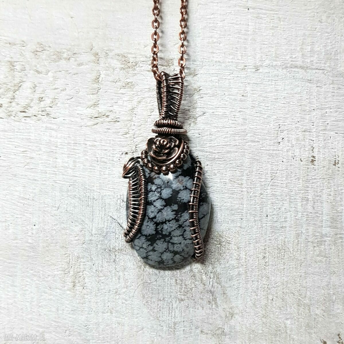 Obsydian śnieżny m241 - miedziany wisiorek wire-wrapping