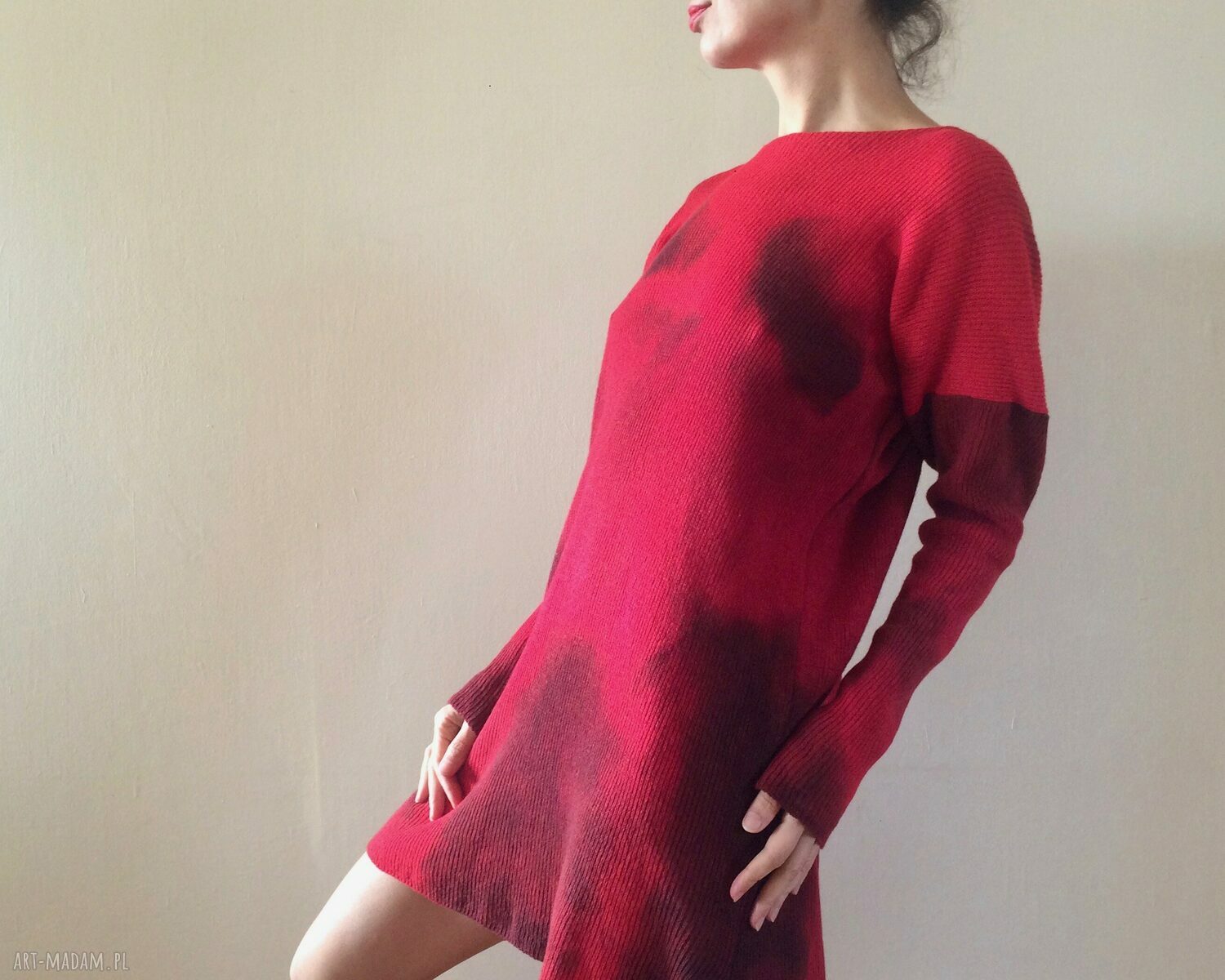Ognisty wełniany sweter-tunika - ręcznie barwiony oversize (one size)