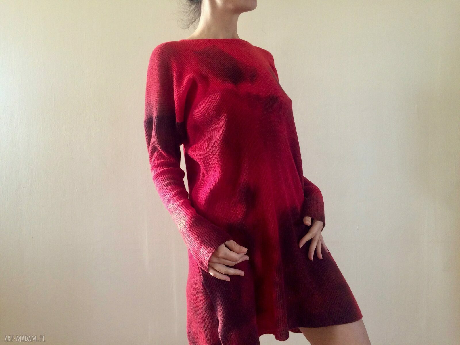 Ognisty wełniany sweter-tunika - ręcznie barwiony oversize (one size)