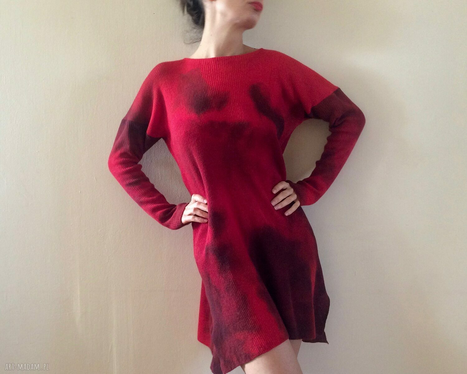 Ognisty wełniany sweter-tunika - ręcznie barwiony oversize (one size)