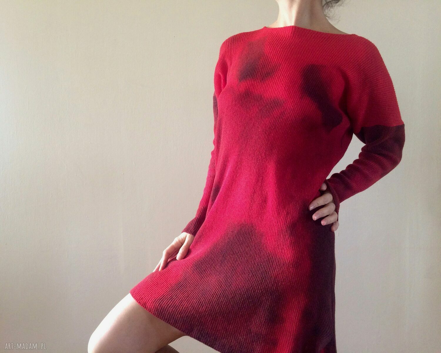 Ognisty wełniany sweter-tunika - ręcznie barwiony oversize (one size)