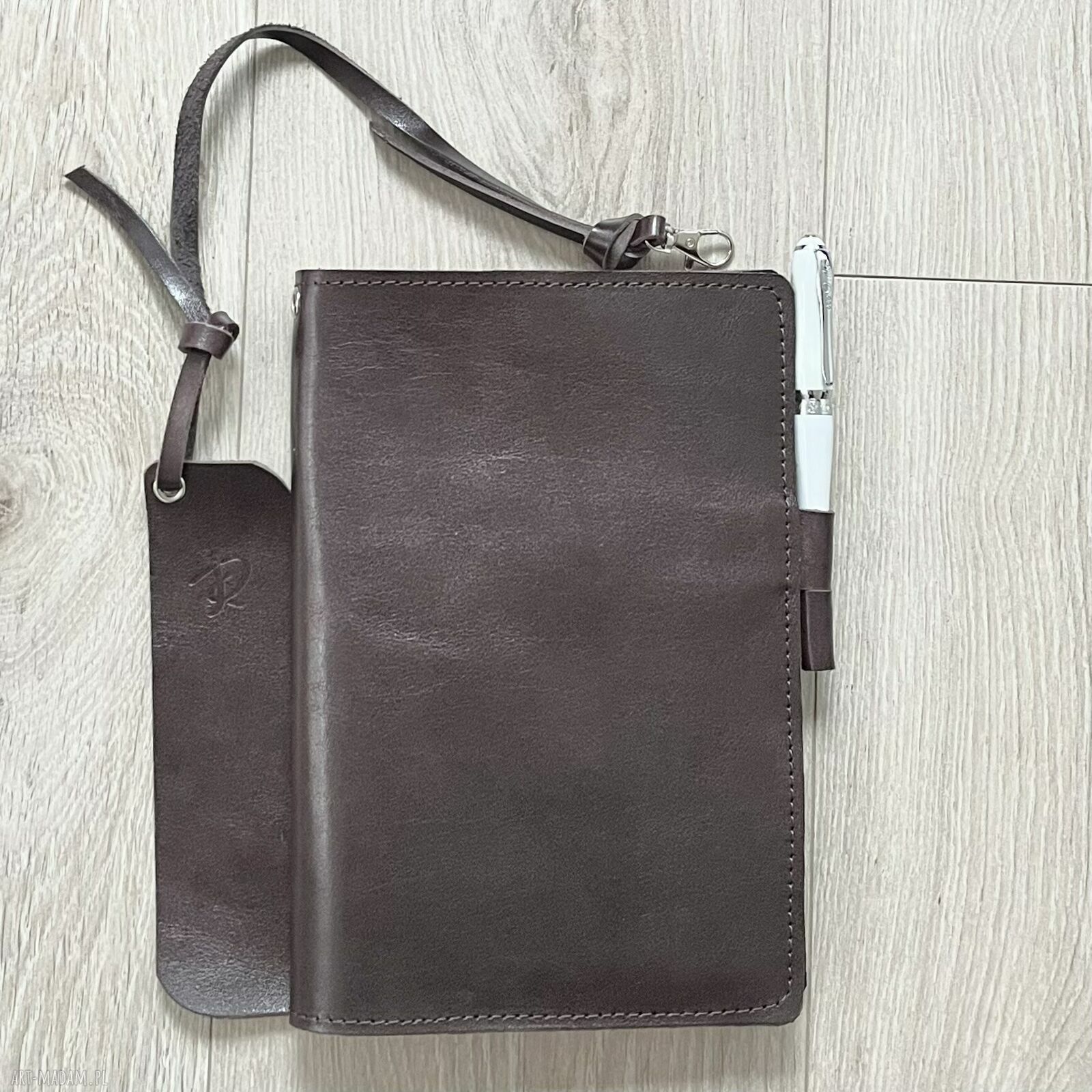 Okładka skórzana zeszyt formatu brązowa lico połyskiem notes