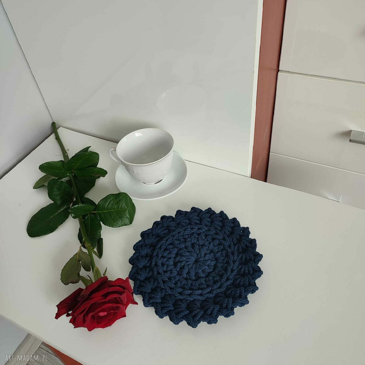 Podkładka okrągła boho ze sznurka 20 cm - ręczne szydełkowanie