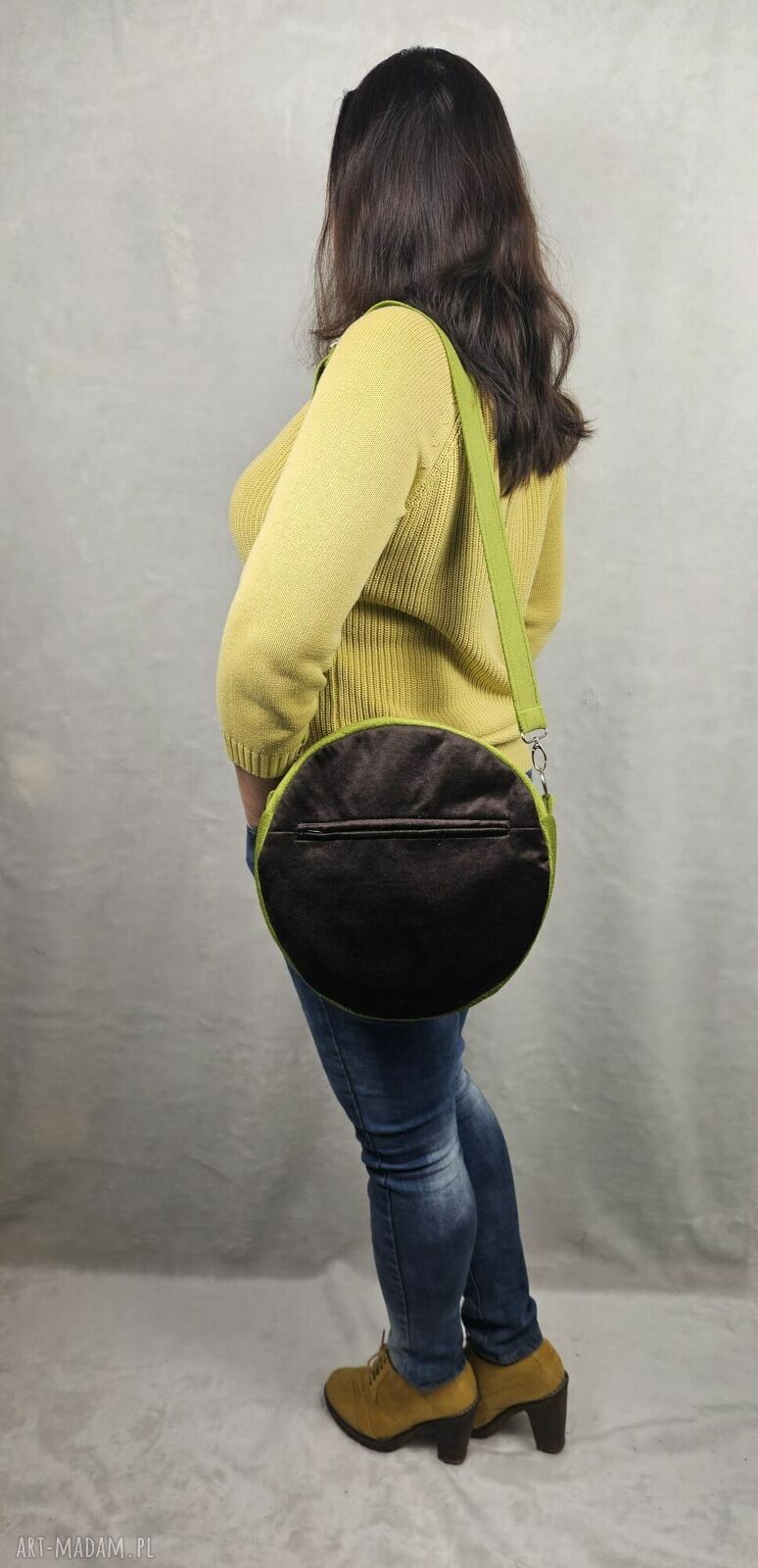 Okrągła torba MONSTERA - limonka i czekolada, skóra naturalna (na ramię / crossbody)