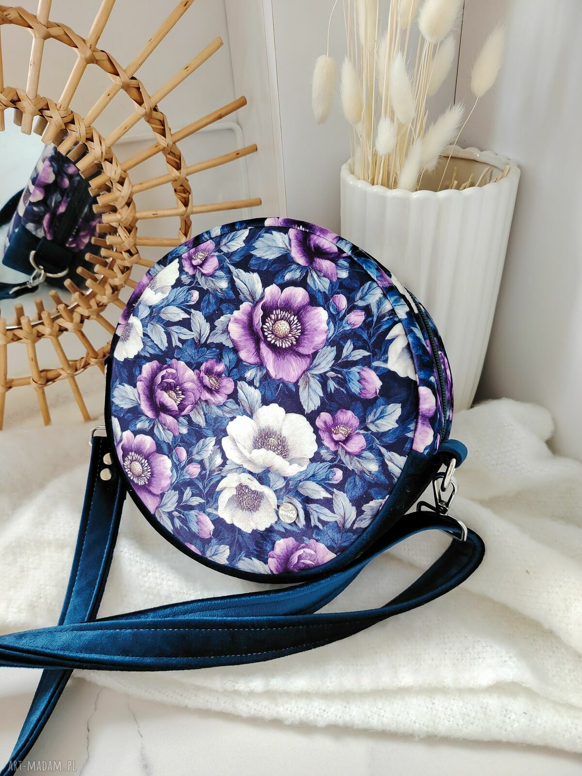 Torebka okrągła z weluru w kwiatowy wzór - handmade