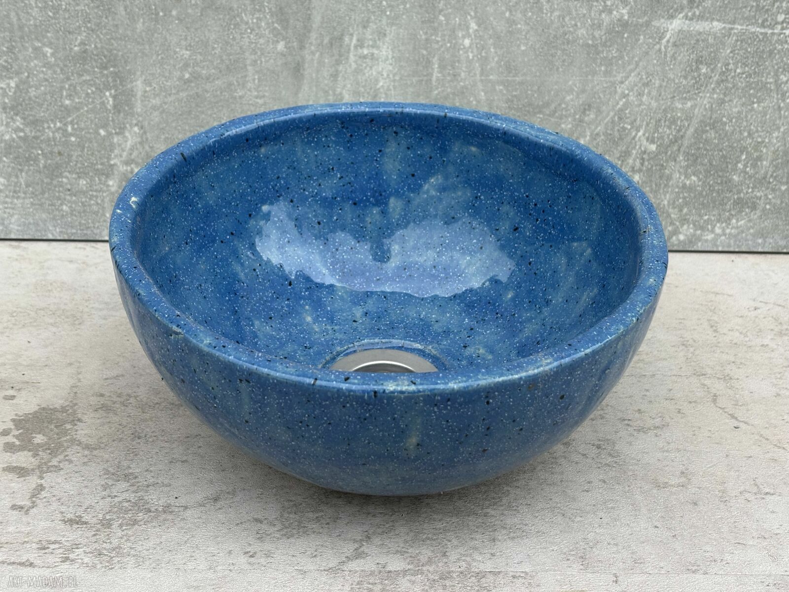 Okrągła umywalka nablatowa ceramiczna - ręcznie robiona w stylu wiejskim i boho