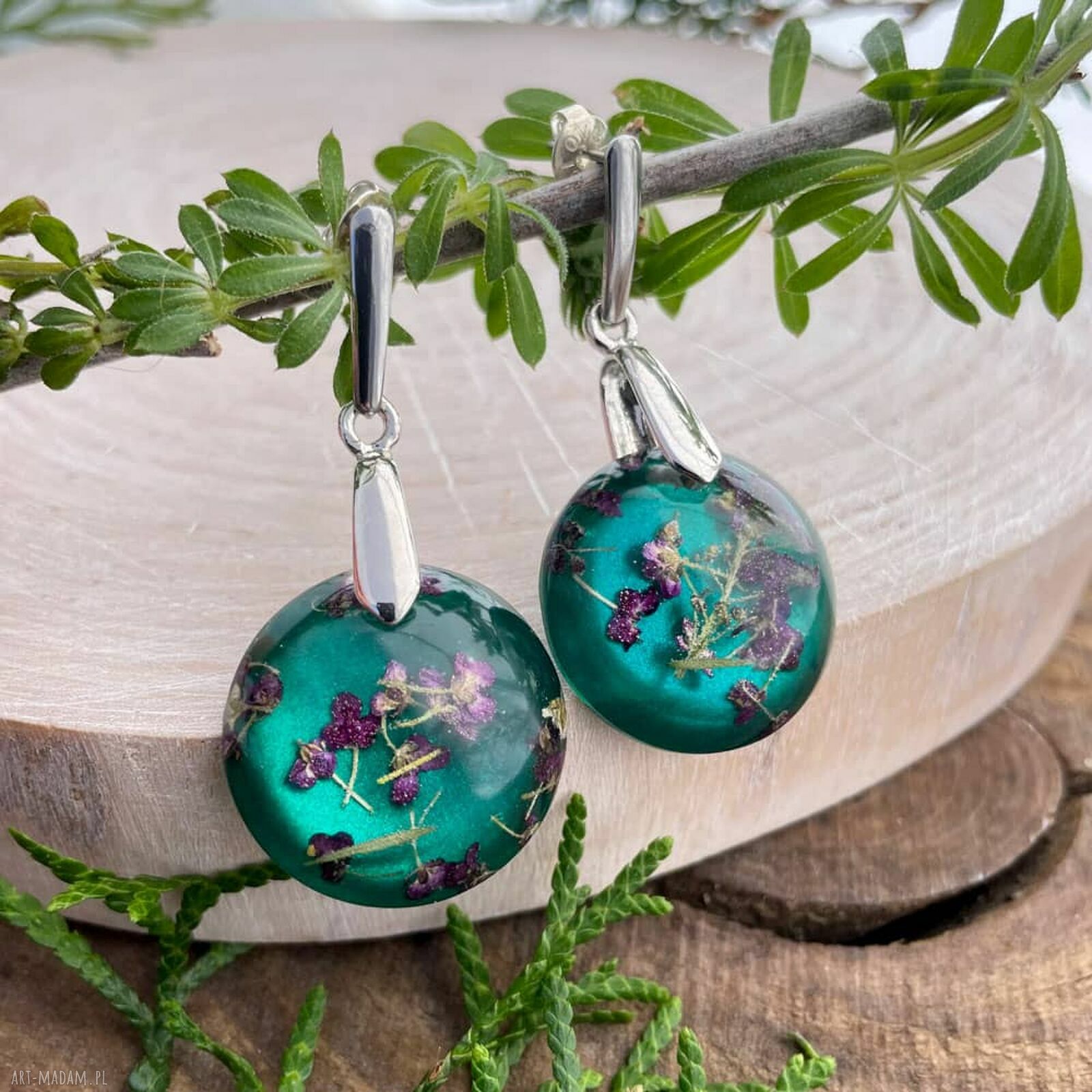 Okrągłe kolczyki z suszonymi kwiatami w żywicy - Herbarium Jewelry k252