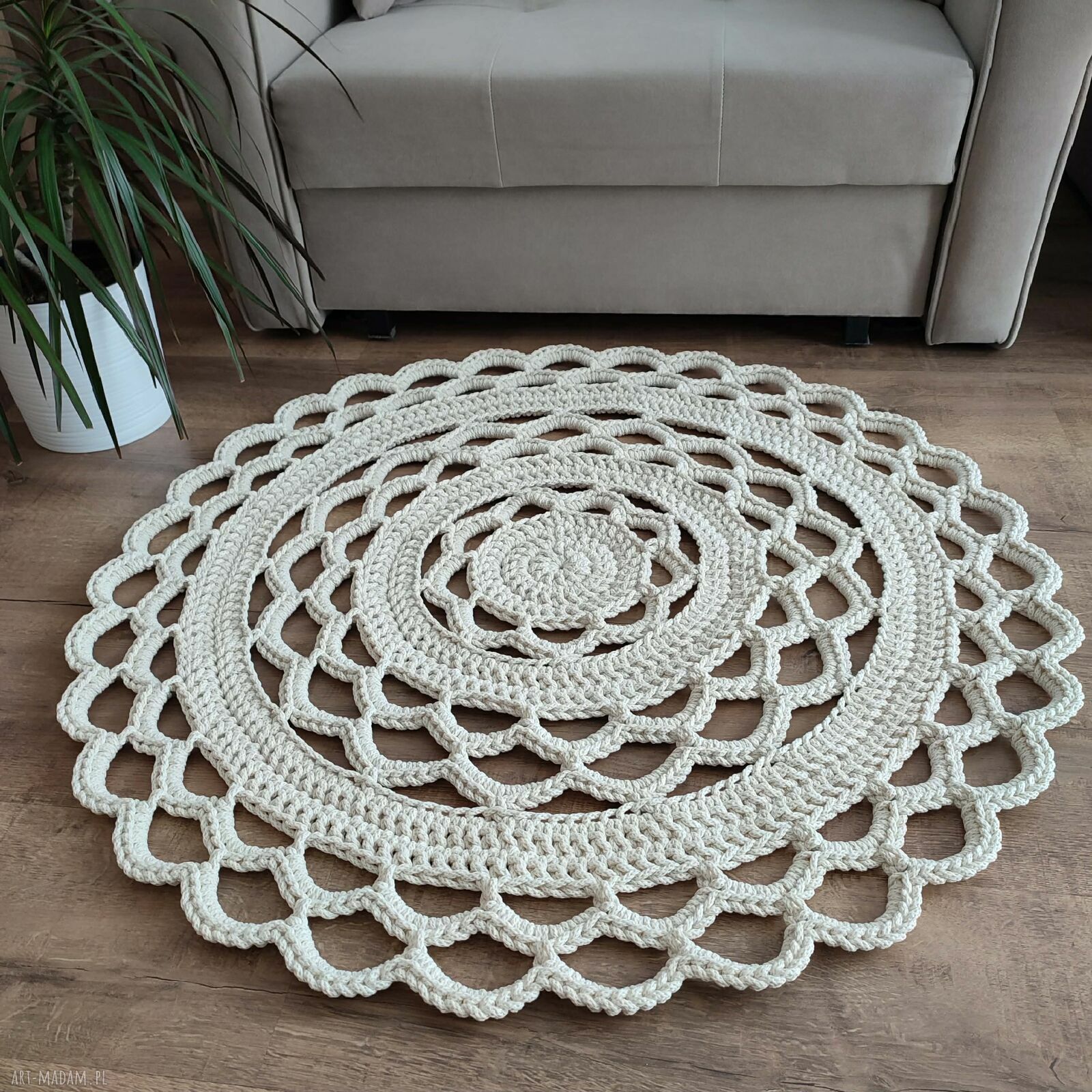 Dywan okrągły ze sznurka bawełnianego szydełkowy 90 cm