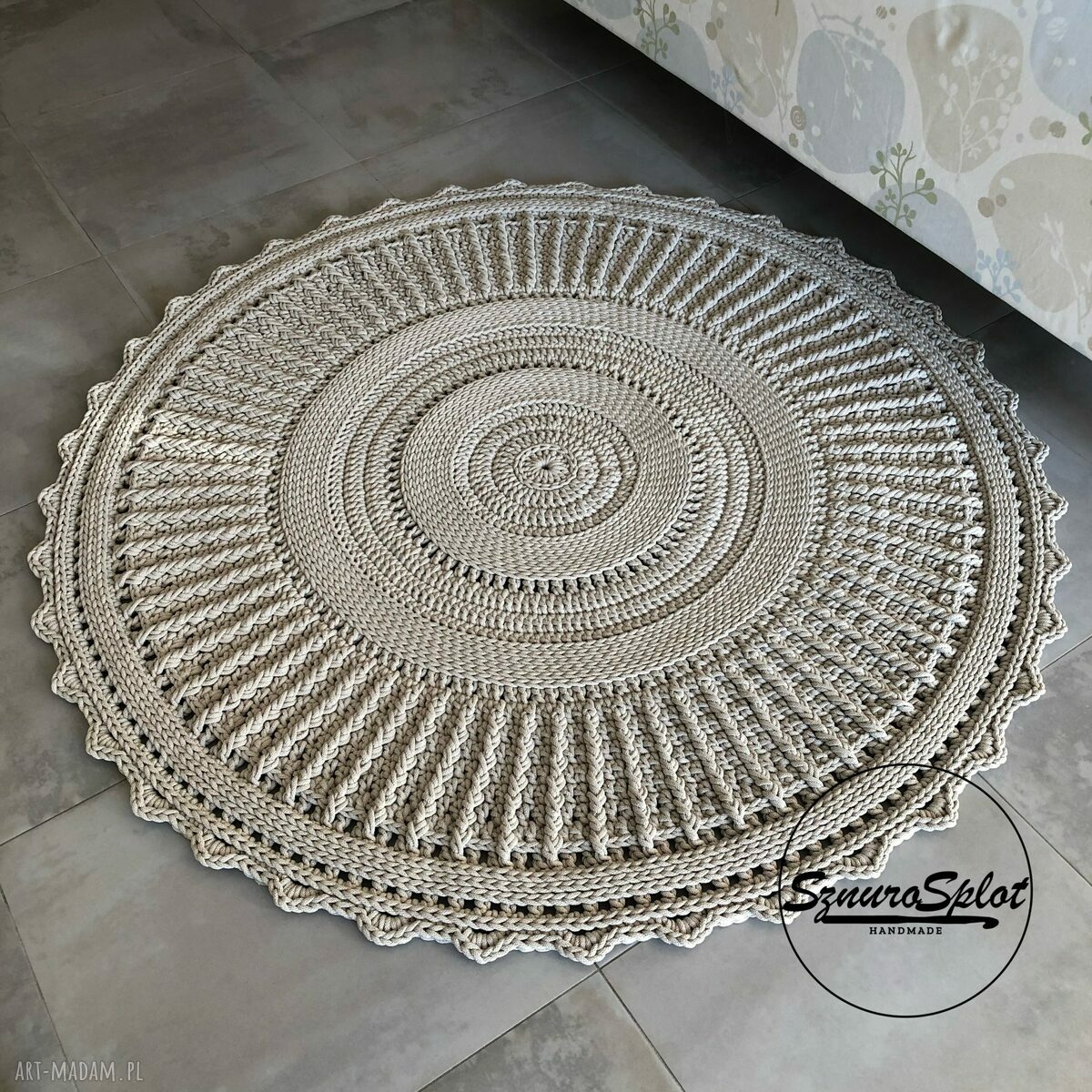 Okrągły dywan ze sznurka bawełnianego 140 cm - szydełkowy handmade