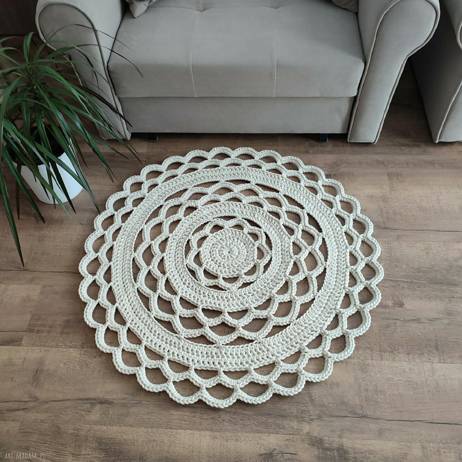 Dywan okrągły ze sznurka bawełnianego szydełkowy 90 cm