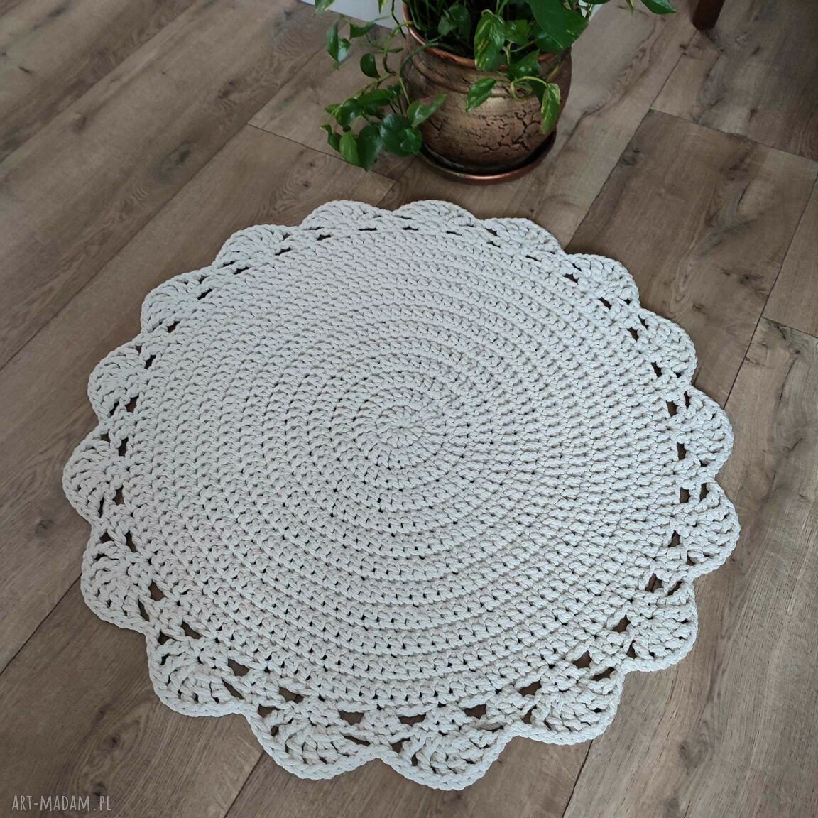 Ręcznie szydełkowany dywan okrągły ze sznurka 80 cm
