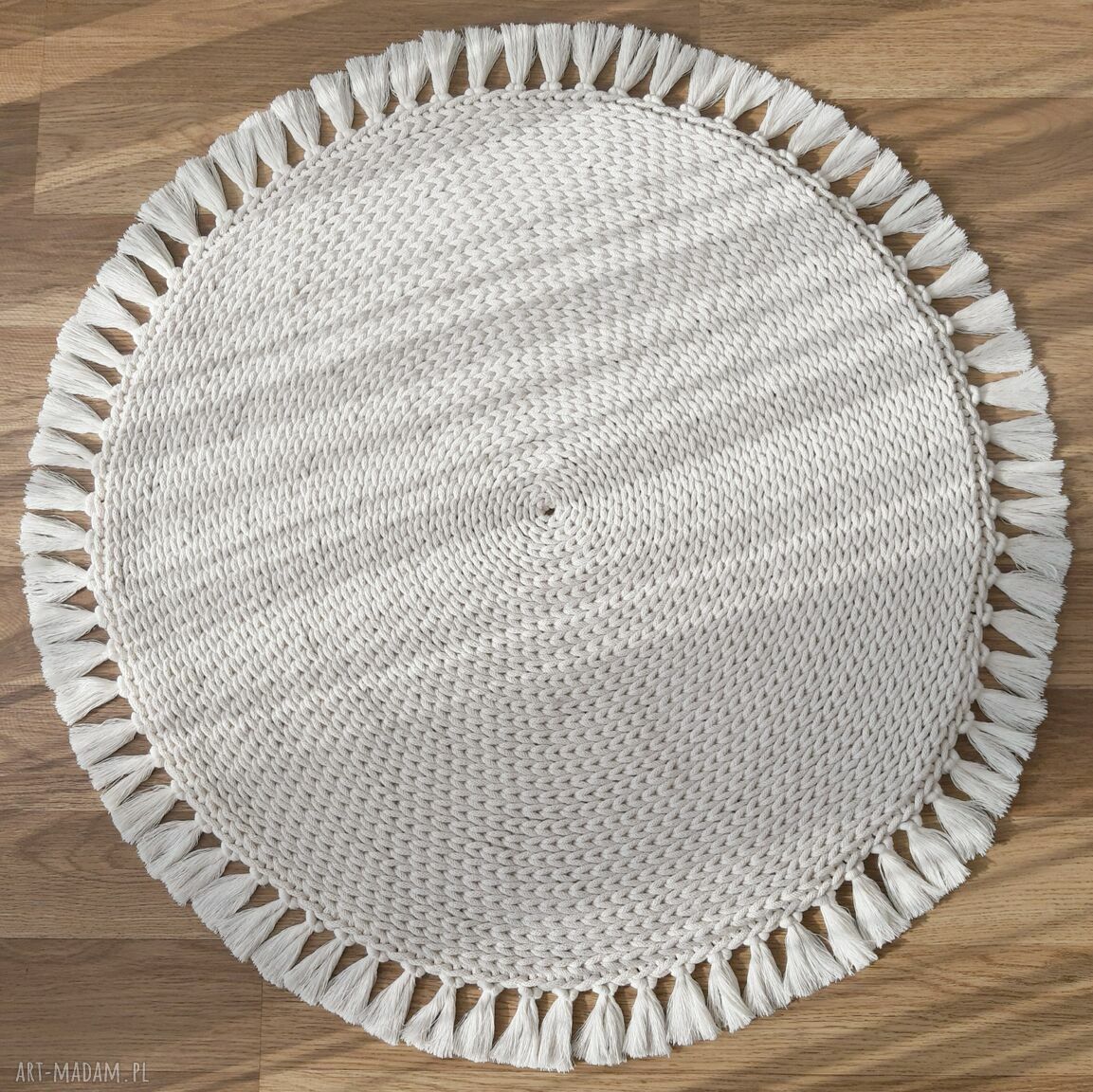 Okrągły dywanik boho z frędzlami ze sznurka bawełnianego 90 cm - ecru