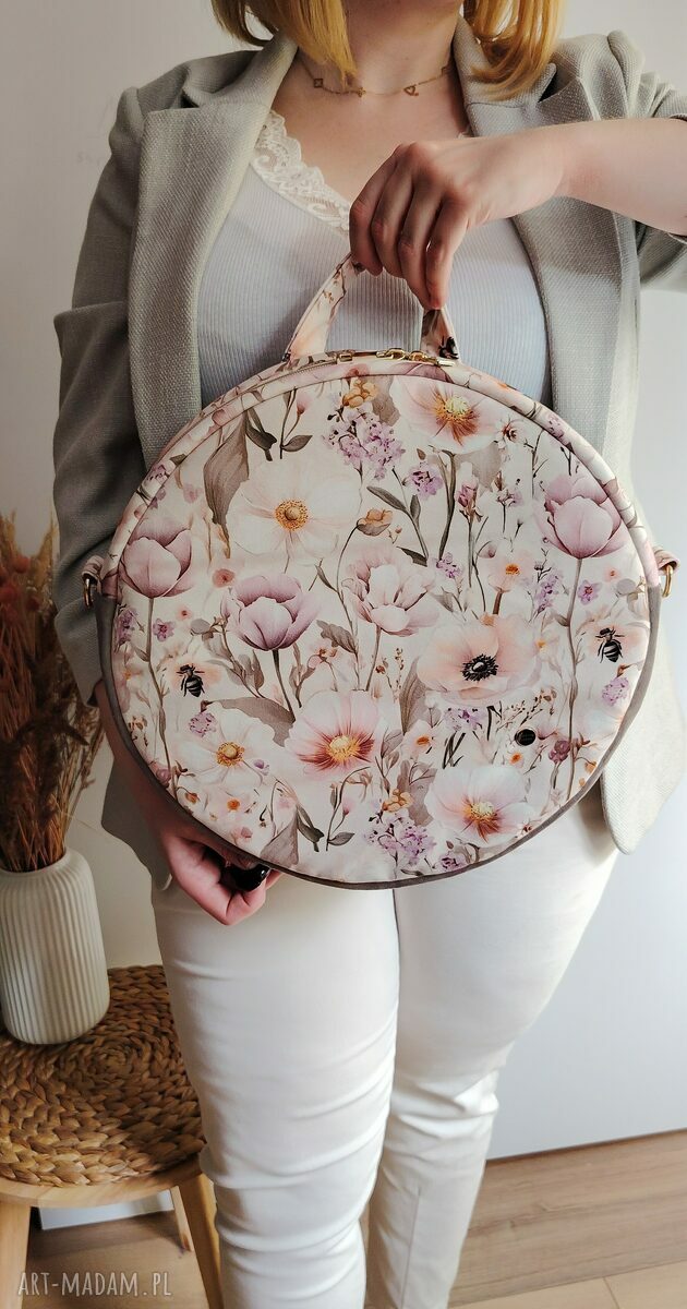 Plecak Okrągły „Różowa Łąka” w kwiaty - 2w1, handmade