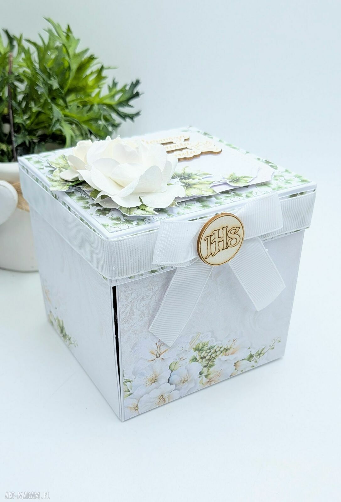 Kartka komunijna Exploding Box - ręcznie robiona dziewczynka IHS