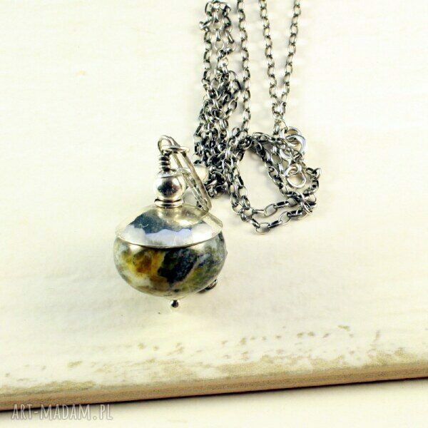 Opal codzienny - srebrny wisiorek handmade z opalem 20 x 15 mm