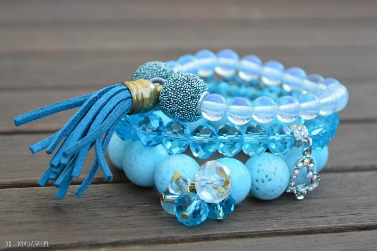 Opal w niebieskim chwostem