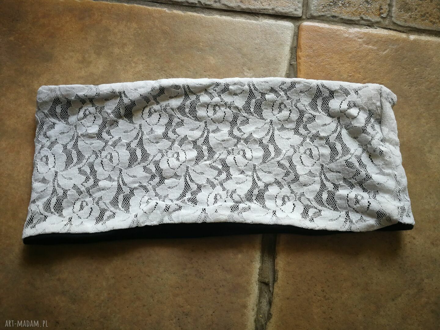 Biała opaska koronkowa na czarnej podszewce - handmade, rozmiar uniwersalny