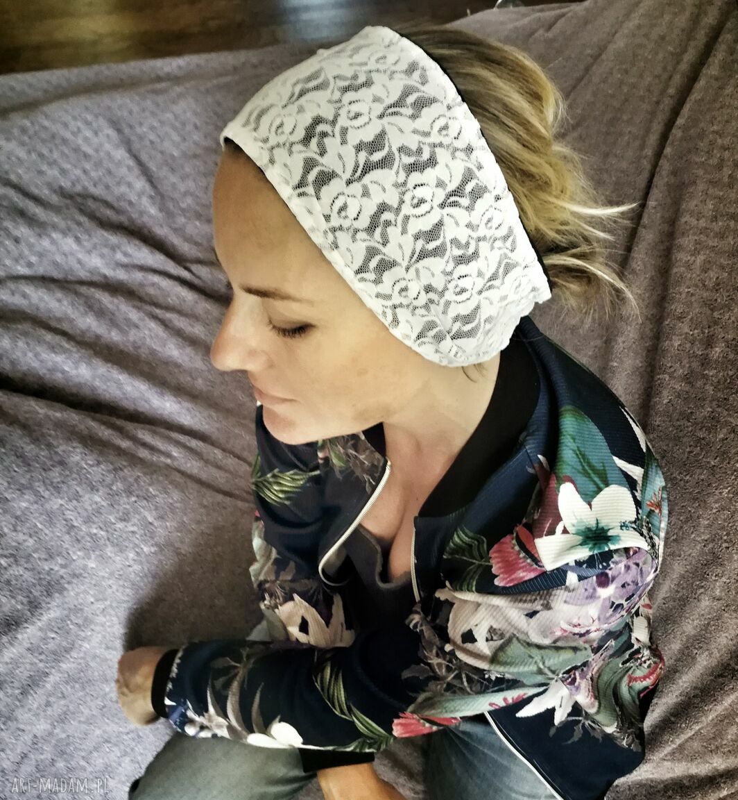 Biała opaska koronkowa na czarnej podszewce - handmade, rozmiar uniwersalny
