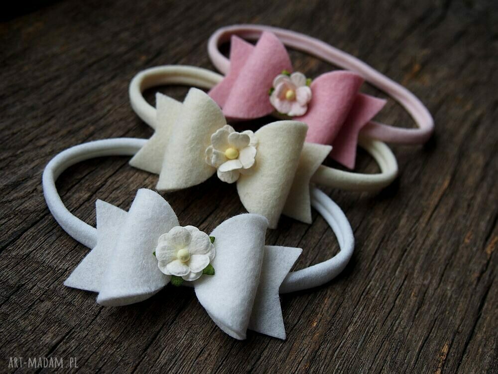 Niemowlęca opaska do włosów Floral Bow w kolorze ecru na chrzest