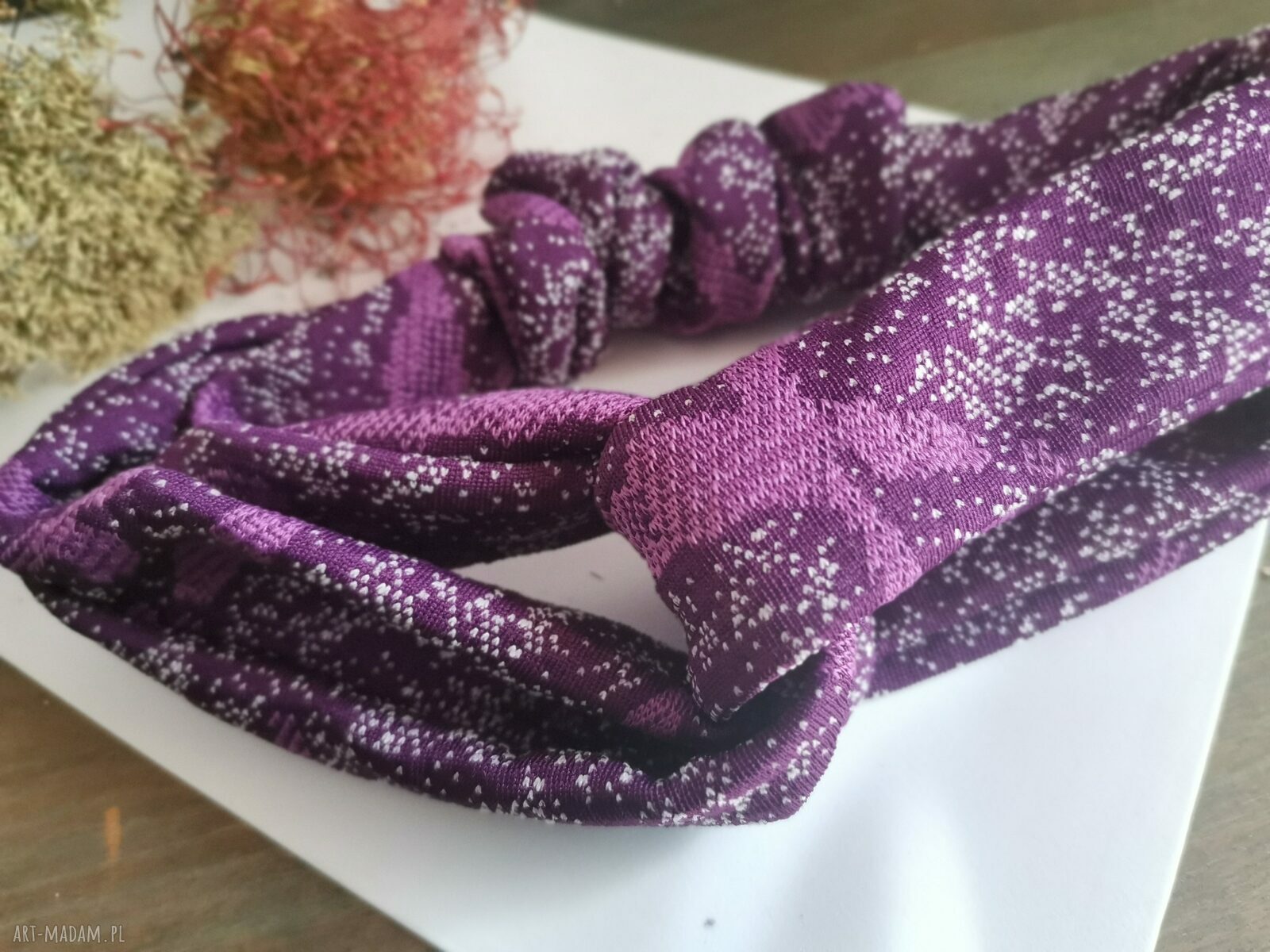 Opaska fioletowa turbanowa boho-folk - uniwersalna (rękodzieło) z etno frędzlami