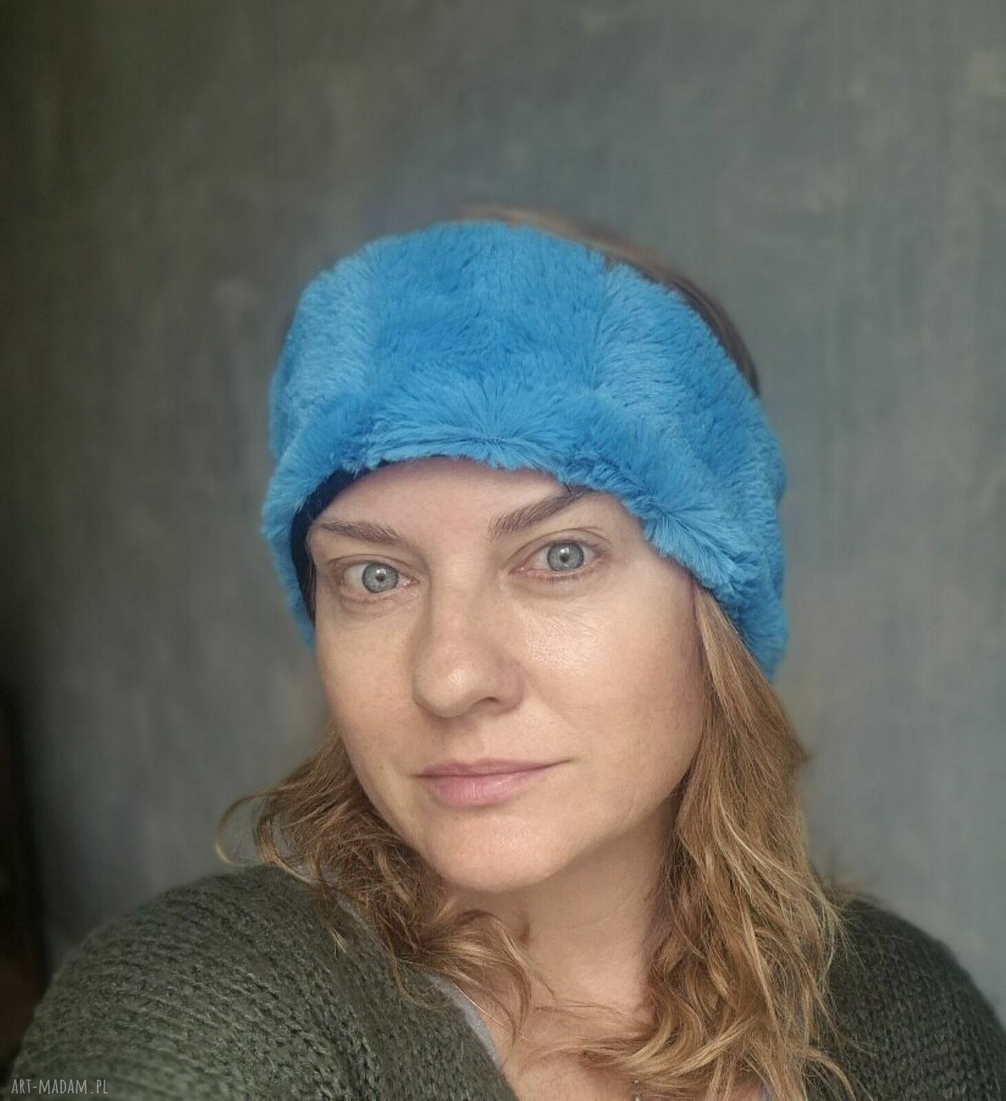 Niebieska opaska futrzana - ciepła na podszewce, rozmiar uniwersalny