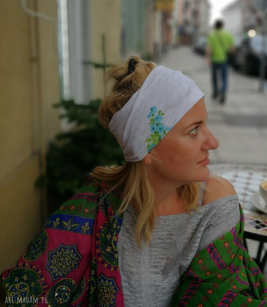 Opaska sportowa do jogi Boho w kwiaty - ręcznie robiona dzianina