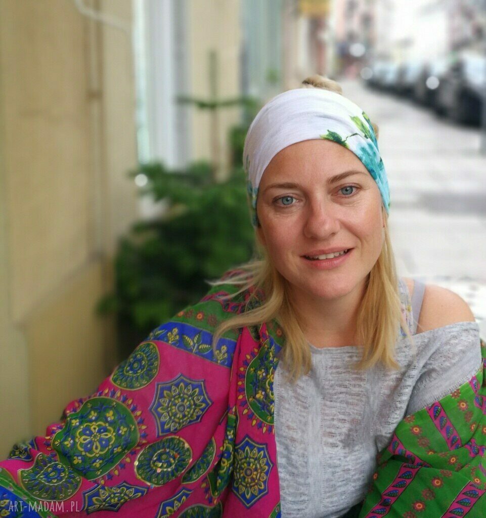Opaska sportowa do jogi Boho w kwiaty - ręcznie robiona dzianina