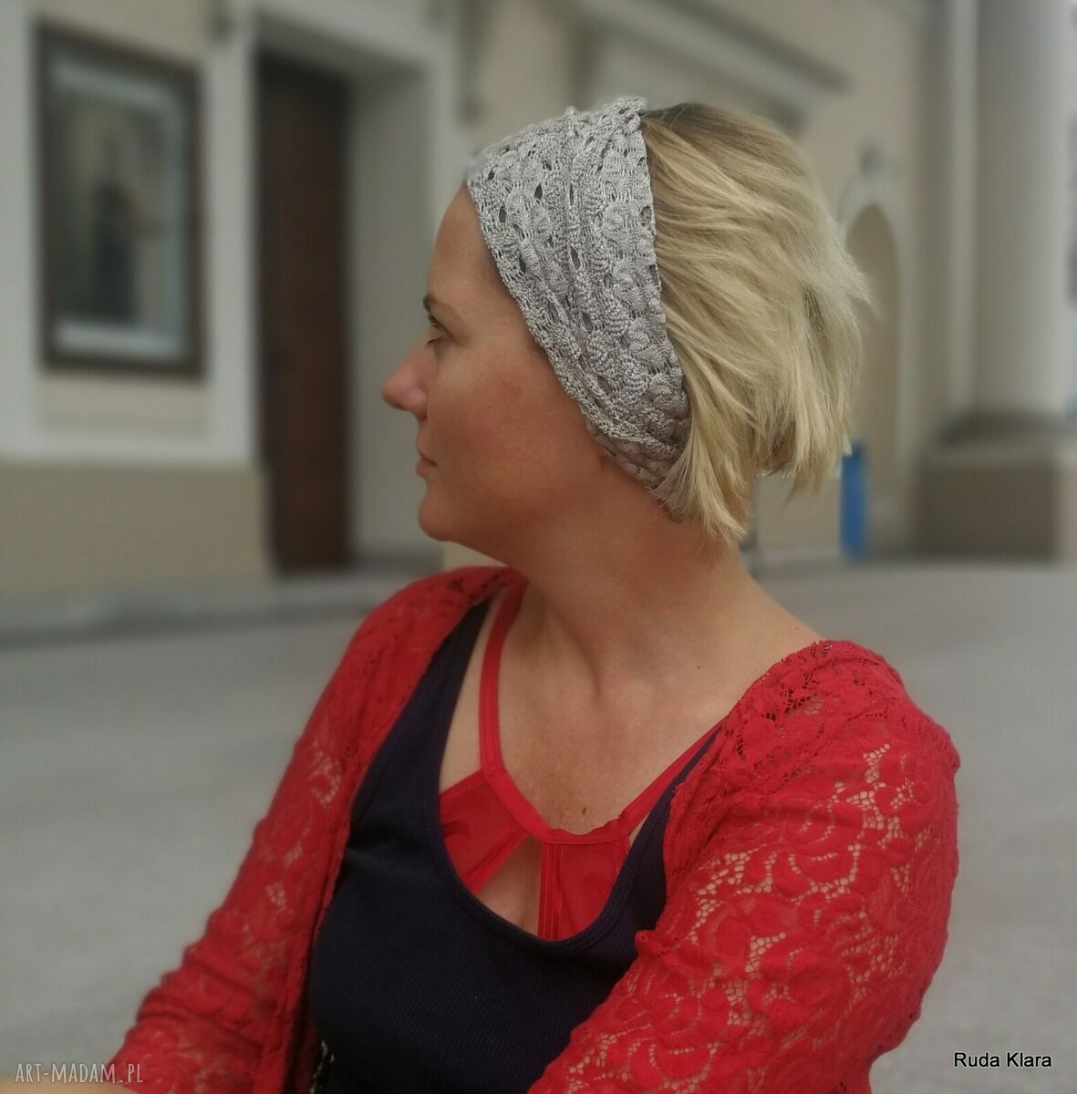 Ręcznie robiona opaska koronkowa boho folk z tyłu na gumkę - beżowa Ruda Klara