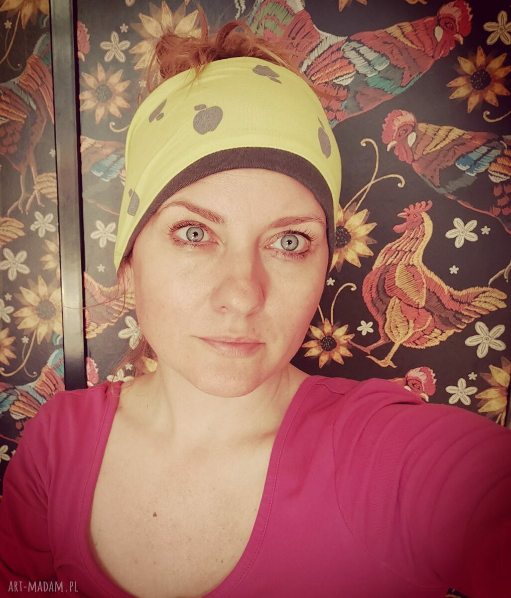 Wiosenna opaska sportowa Applowska - rozciągliwa i uniwersalna