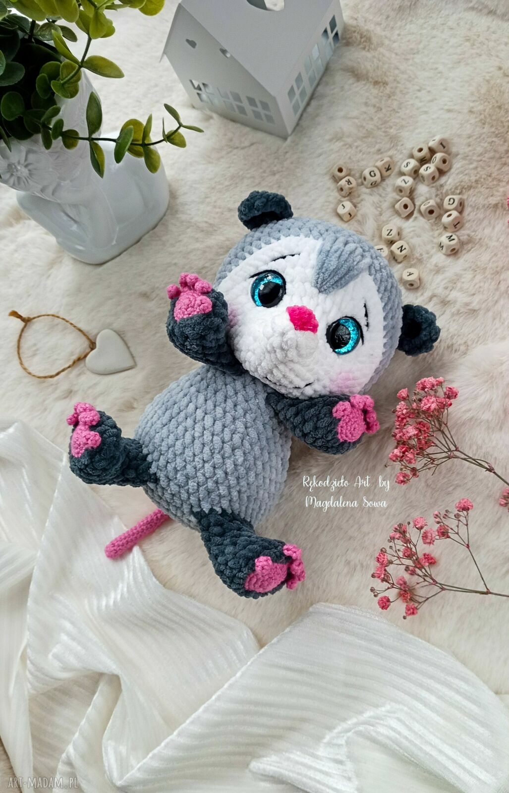 Szydełkowy opos - miękka maskotka handmade