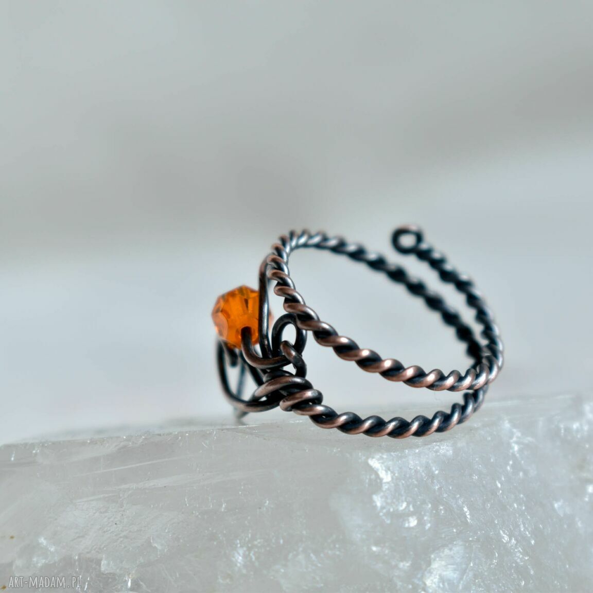 Orange Leaf - pierścionek miedziany z pomarańczowym kryształkiem szklanym (regulowany)