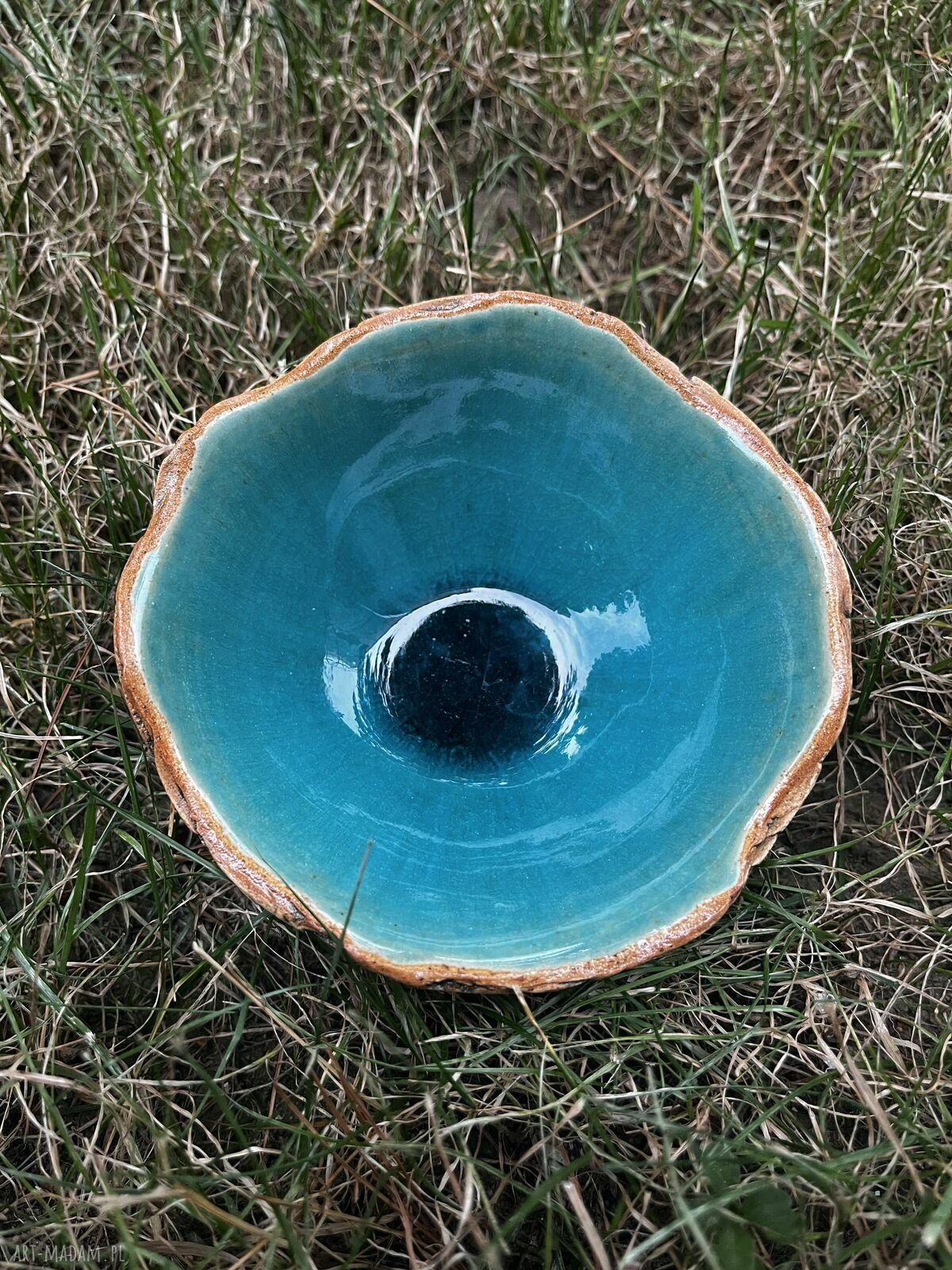 Turkusowa miseczka ceramiczna handmade o organicznej formie
