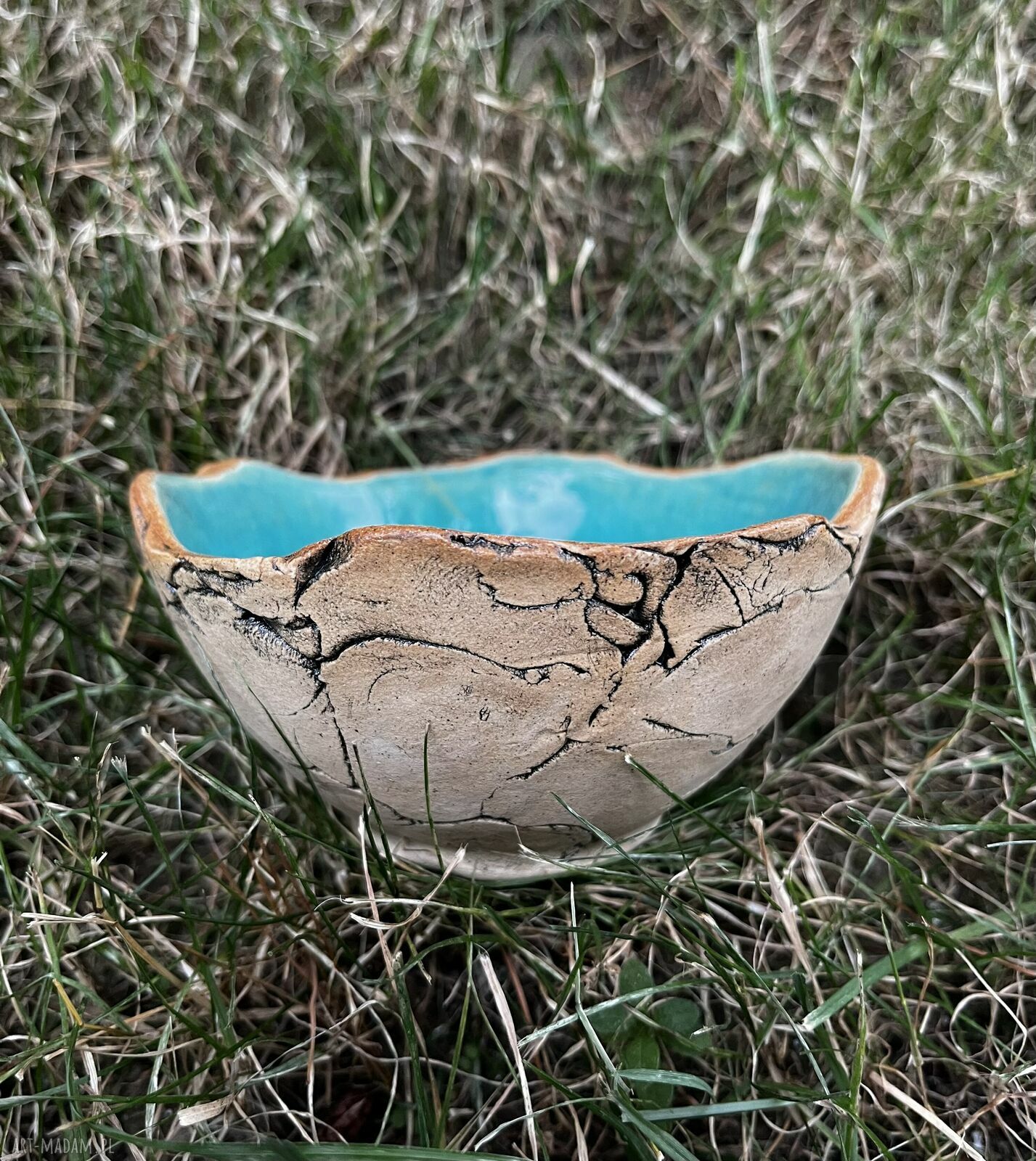Turkusowa miseczka ceramiczna handmade o organicznej formie
