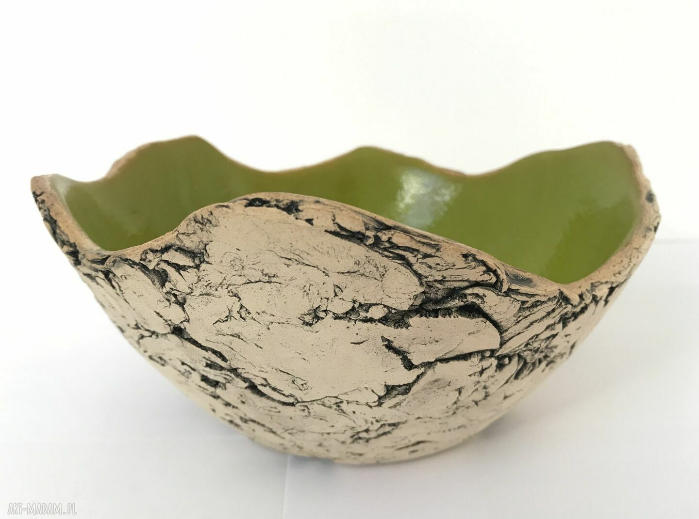 Organiczna misa ceramiczna z roślinami - turkusowe szkliwo i surowa forma