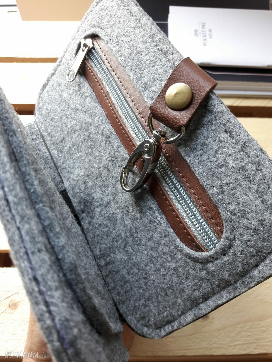 Etui-organizer na tablet i dokumenty - filc, washpapa oraz naturalna skóra