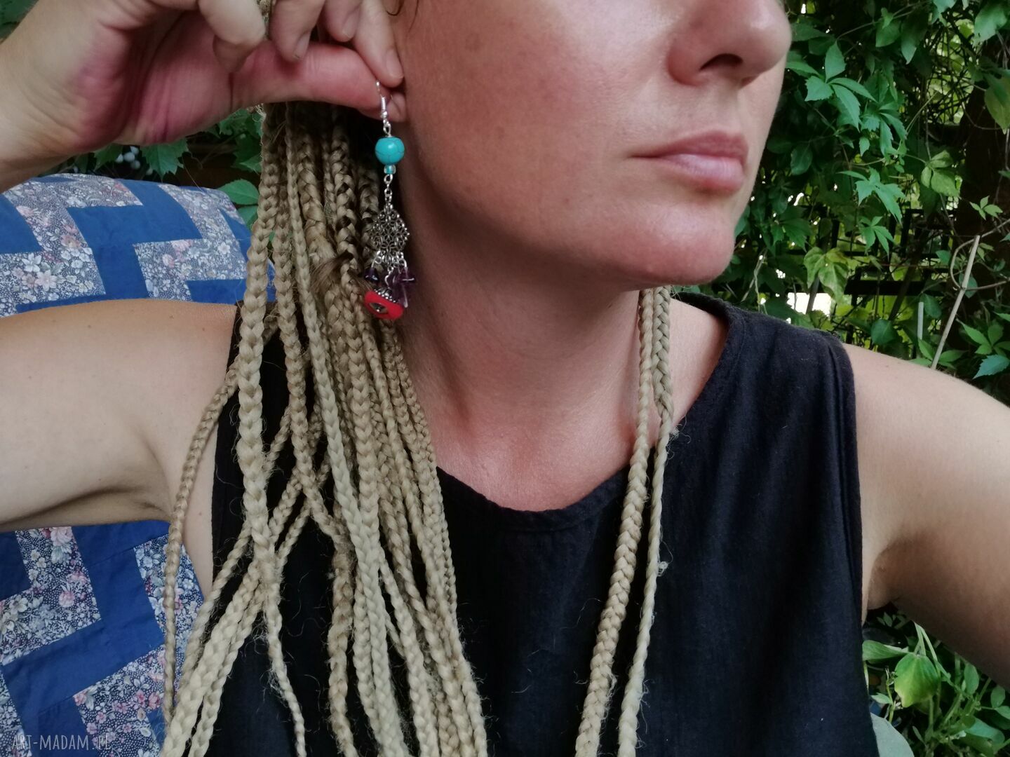 Kolczyki orientalne boho z pomponami - ślubny look w odcieniach turkusu i fioletu
