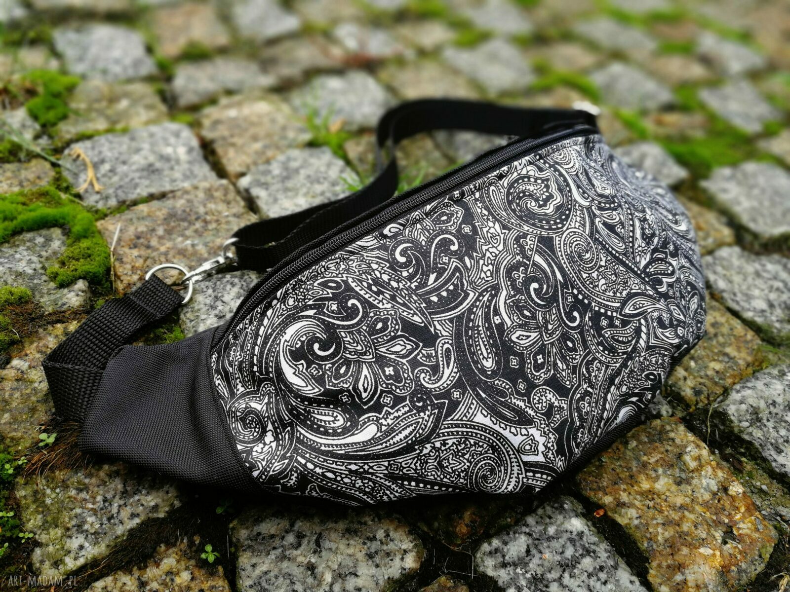 Saszetka nerka biodrówka handmade praktyczny upominek dla kobiet art Madam.pl