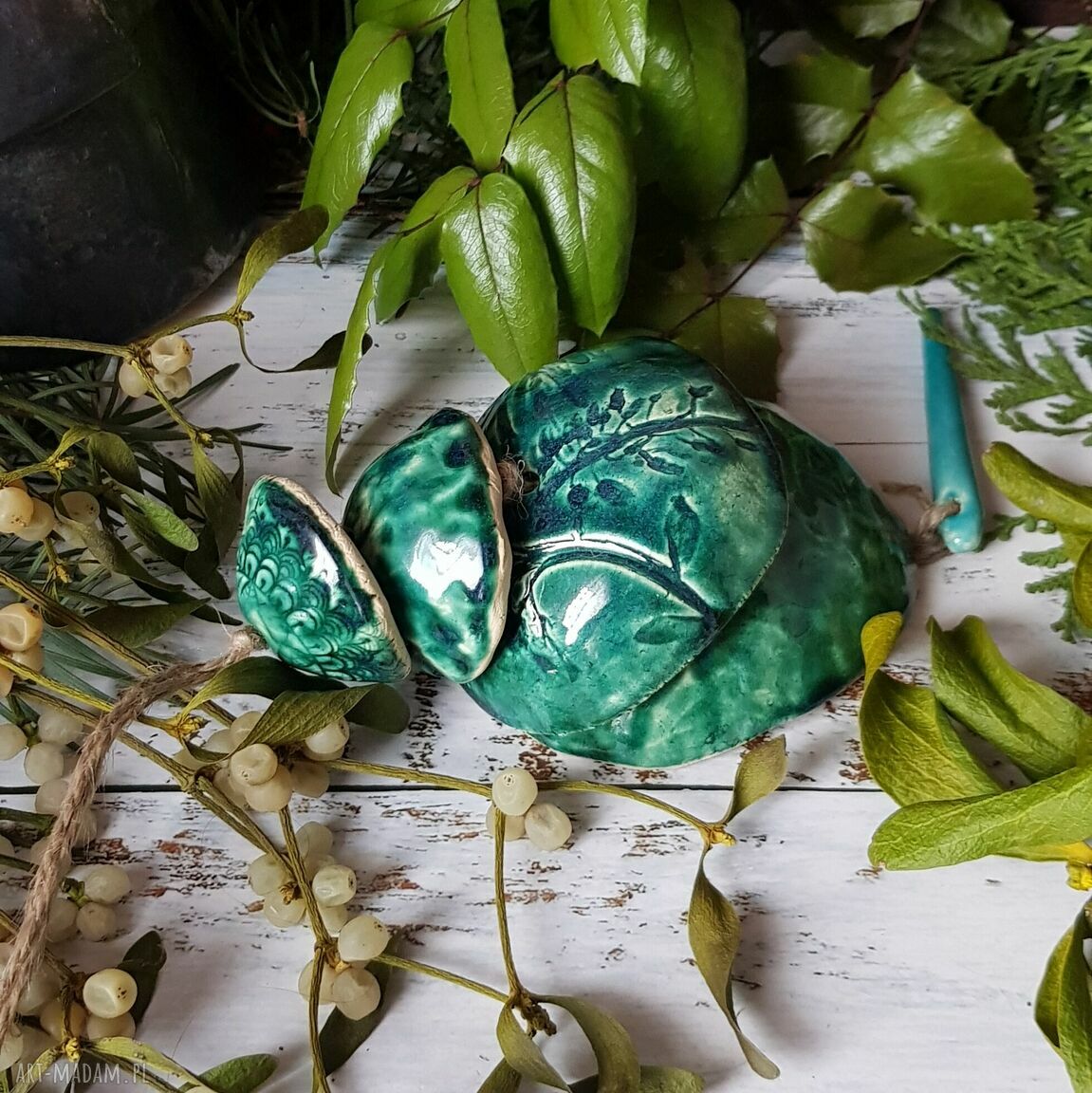 Oryginalna ceramiczna dekoracja wisząca - dzwonek Badura w zieleni i turkusie