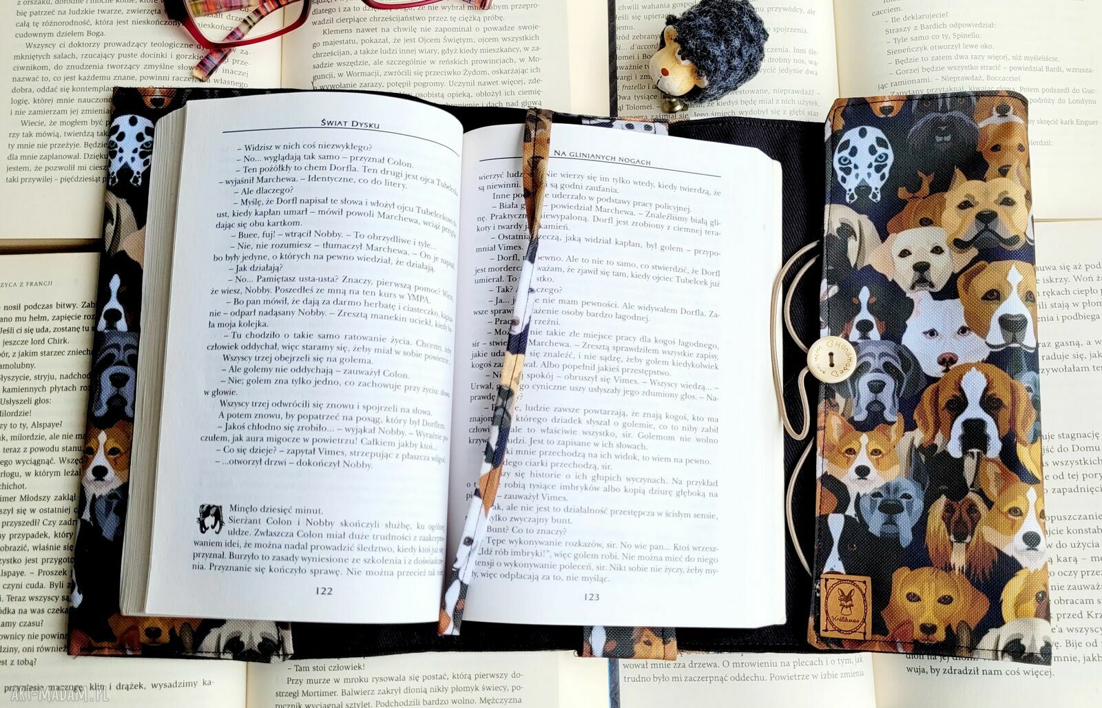 Wodoodporne etui na książkę i notes w pieski