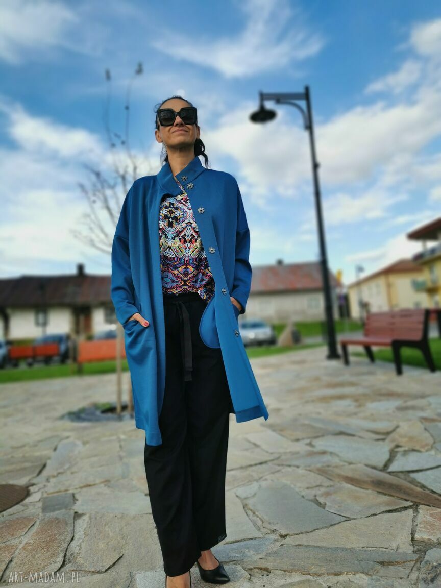 Płaszcz outfit Lana Mare Capotte - kardigan wdzianko handmade z frędzlami