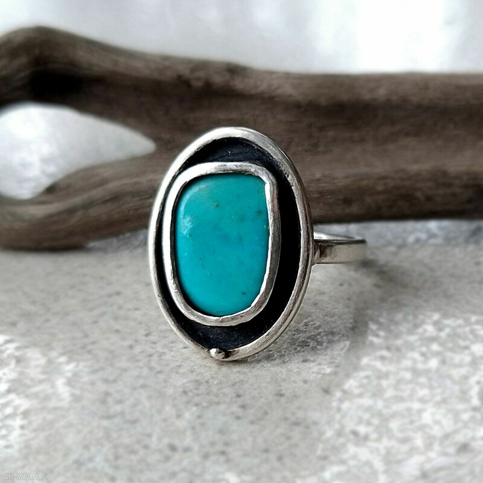 pierścionki: Oval srebrny pierścionek z turkusem Hand Made